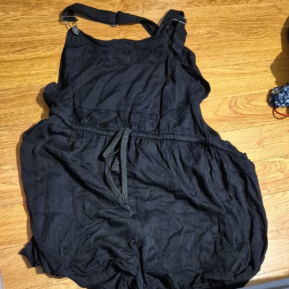 Black Sleeveless Romper
